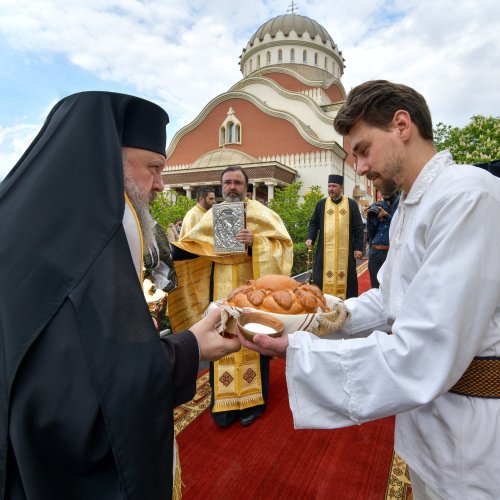 Sfântul Dimitrie cel Nou și-a încheiat călătoria în Arhiepiscopia Bucureștilor Poza 292833