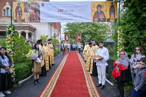 Sfântul Dimitrie cel Nou și-a încheiat călătoria în Arhiepiscopia Bucureștilor Poza 292834