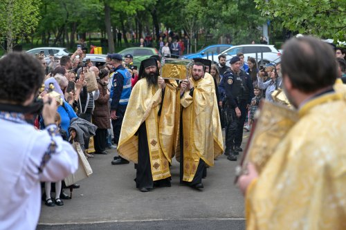 Sfântul Dimitrie cel Nou și-a încheiat călătoria în Arhiepiscopia Bucureștilor Poza 292835