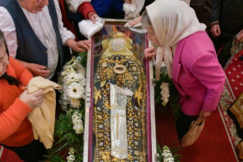 Sfântul Dimitrie cel Nou și-a încheiat călătoria în Arhiepiscopia Bucureștilor Poza 292839