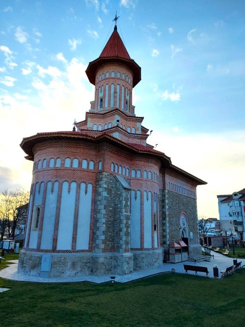 Biserica „Sfântul Gheorghe” din Botoșani, purtătoare peste veacuri a credinței ortodoxe Poza 292895