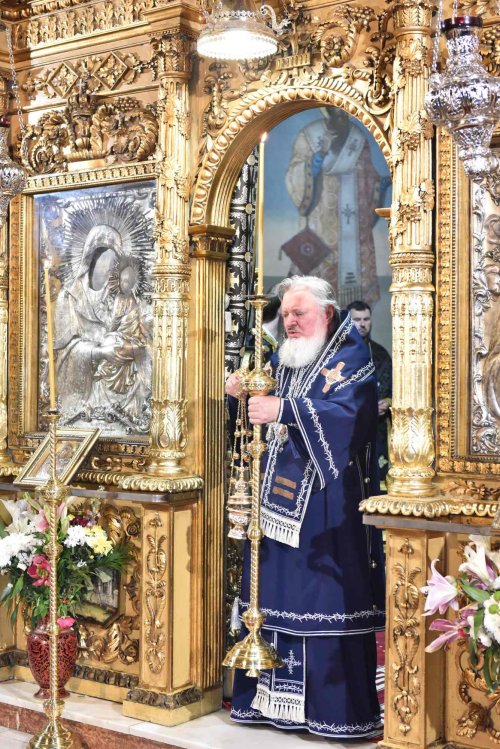 Rugăciune de laudă adusă Mucenicului Gheorghe la Mănăstirea Cernica Poza 293006
