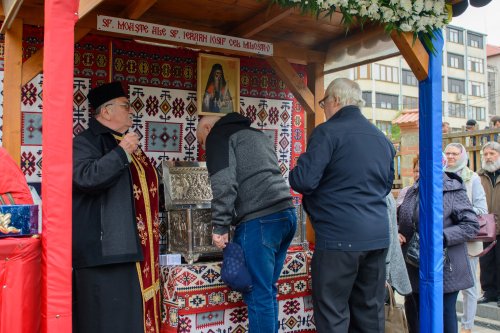 Sărbătoarea Sfântului Gheorghe a reunit în rugăciune sute de botoșăneni Poza 293077