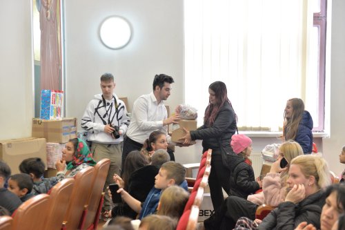 Hăinuțe noi pentru copii din Protoieria Sector 3 Capitală Poza 293318