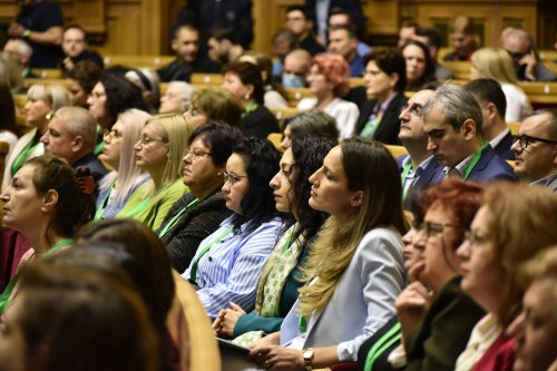 Conferință științifică aniversară la Palatul Patriarhiei Poza 293412