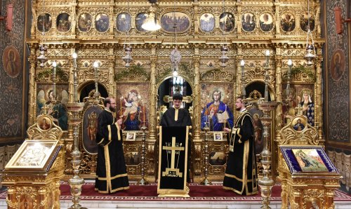 Denia din Sfânta  și Marea Luni la Catedrala Patriarhală Poza 293761