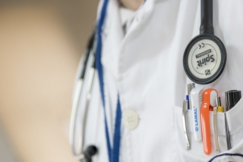 Aproape 5.000 de doctori români lucrează în Germania Poza 293688