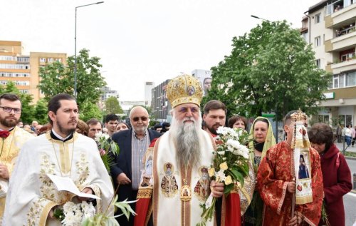 Pelerinaj cu stâlpări verzi la Râmnicu Vâlcea Poza 293790