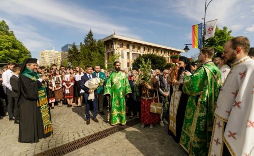 Peste 1.500 de ieșeni în rugăciune la procesiunea de Florii Poza 293766