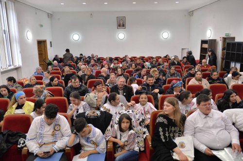 250 de familii sprijinite pentru masa pascală de Protoieria Sector 3 Capitală Poza 293975
