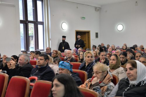 250 de familii sprijinite pentru masa pascală de Protoieria Sector 3 Capitală Poza 293979