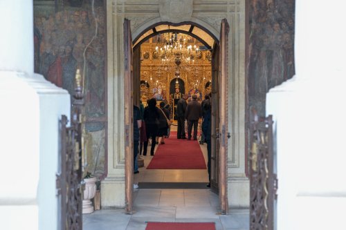 Denia din Sfânta și Marea Miercuri la Catedrala Patriarhală Poza 294035