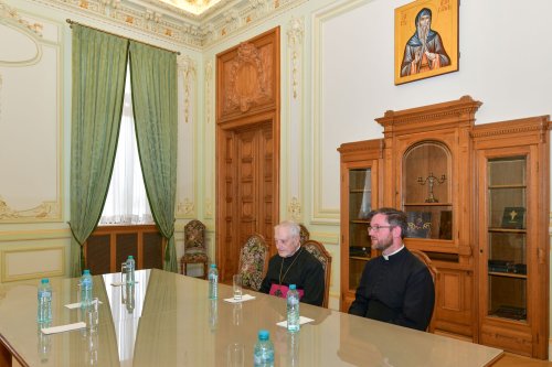Oaspete anglican în vizită la Palatul Patriarhiei Poza 294055
