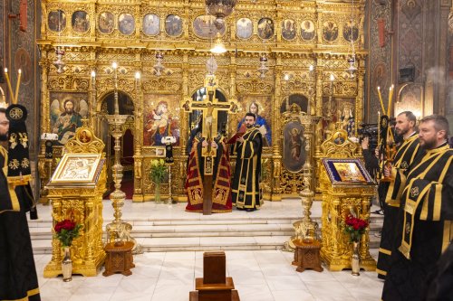 Rememorarea Pătimirilor Mântuitorului la Catedrala Patriarhală Poza 294164