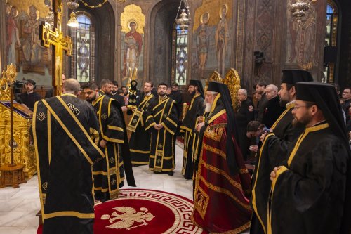 Rememorarea Pătimirilor Mântuitorului la Catedrala Patriarhală Poza 294171