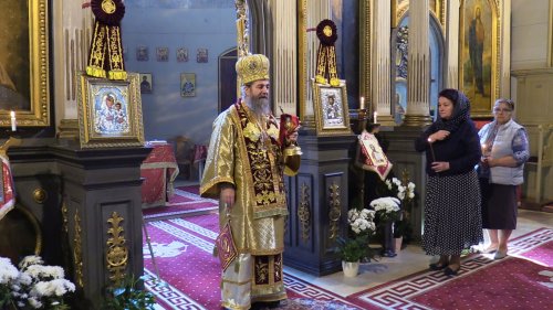 Săptămâna Sfintelor Pătimiri la Catedrala Episcopală din Giula, Ungaria Poza 294146