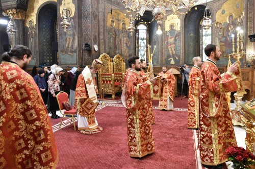 Ziua instituirii Sfintei Euharistii la Catedrala Patriarhală Poza 294086