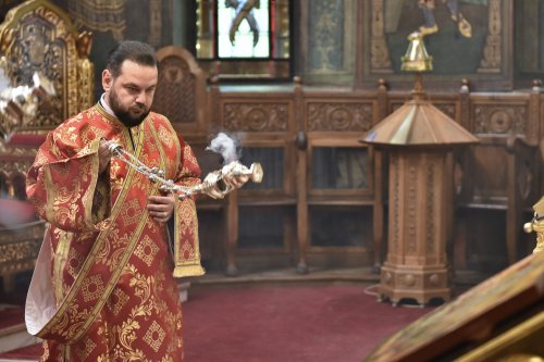 Ziua instituirii Sfintei Euharistii la Catedrala Patriarhală Poza 294094