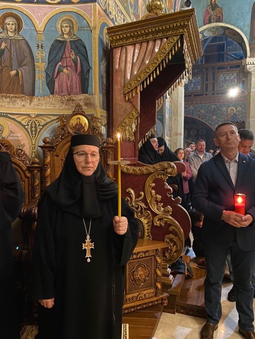Slăvitul praznic al Învierii Domnului Hristos la Mănăstirea Văratec Poza 294626