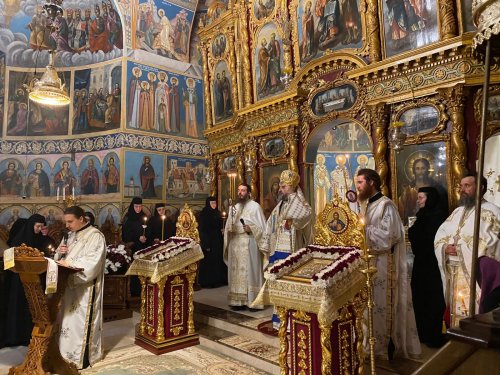 Slăvitul praznic al Învierii Domnului Hristos la Mănăstirea Văratec Poza 294629