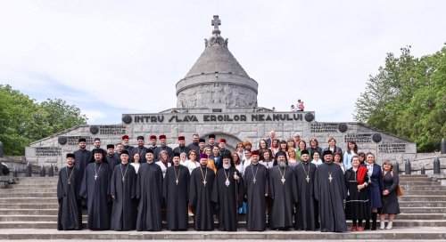 Capela Mausoleului Eroilor de la Mărășești și-a serbat hramul Poza 294779