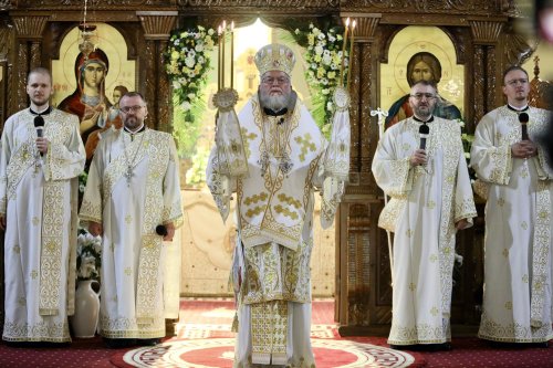 Sărbătoarea Paștelui în Episcopia Maramureşului şi Sătmarului Poza 294866