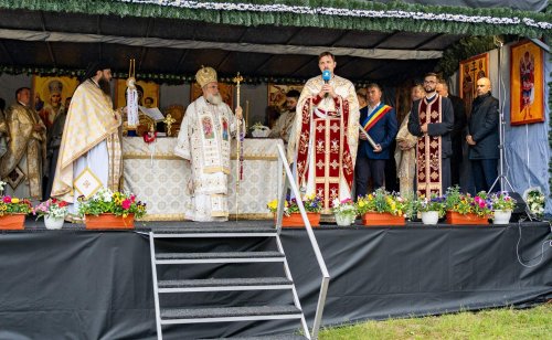 Târnosirea bisericii din Capotești, Bacău Poza 294898