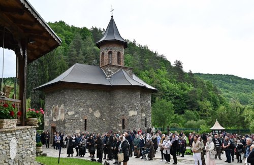 Zi de hram la Mănăstirea Prislop Poza 294880