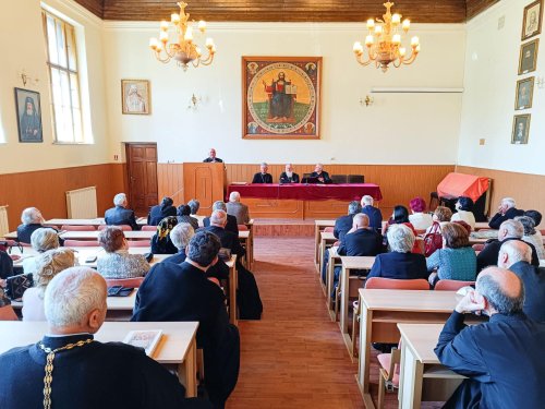 Revederea promoţiei 1980-1984 la Facultatea de Teologie Ortodoxă din Sibiu Poza 295556