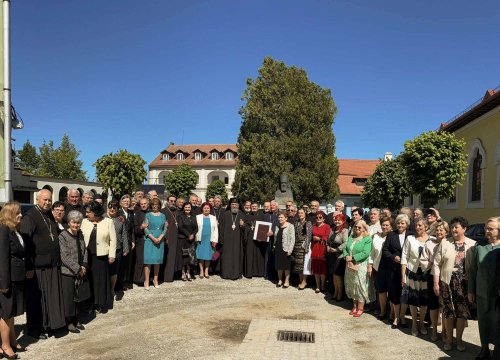 Revederea promoţiei 1980-1984 la Facultatea de Teologie Ortodoxă din Sibiu Poza 295561