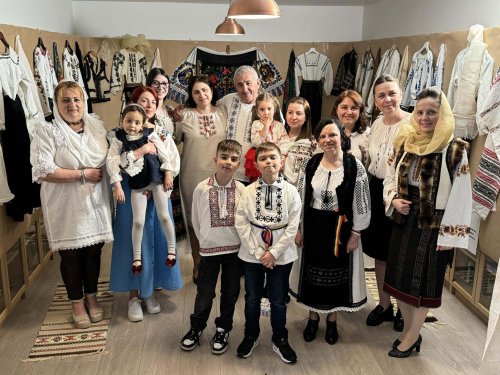 Românii din Norvegia, invitați să nu uite frumusețea costumului românesc Poza 295576