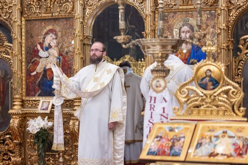 Duminica Mironosițelor la Catedrala Patriarhală din București Poza 295965