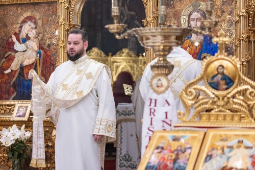 Duminica Mironosițelor la Catedrala Patriarhală din București Poza 295966