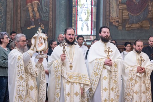 Duminica Mironosițelor la Catedrala Patriarhală din București Poza 295981