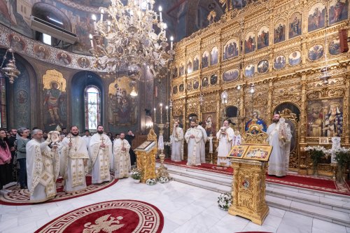 Duminica Mironosițelor la Catedrala Patriarhală din București Poza 295982