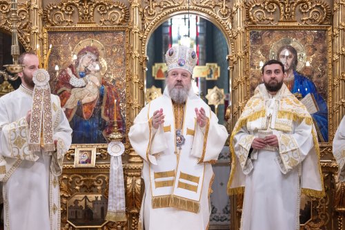 Duminica Mironosițelor la Catedrala Patriarhală din București Poza 295993