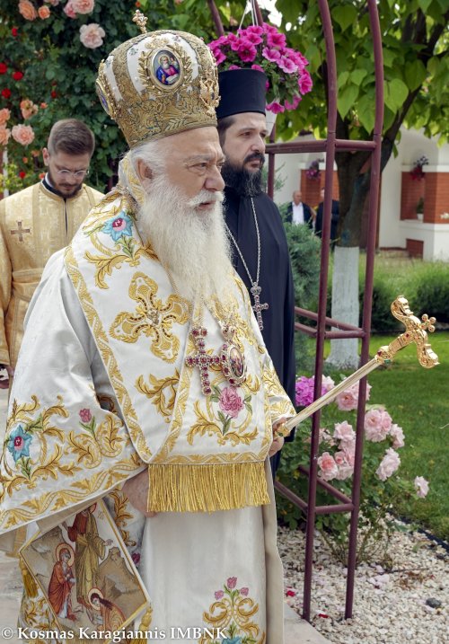 Hramul Mănăstirii Pantocrator din Drăgăneşti-Vlaşca Poza 296046