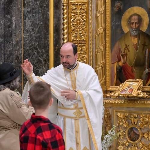 Strălucire liturgică la o biserică istorică monumentală Poza 296008