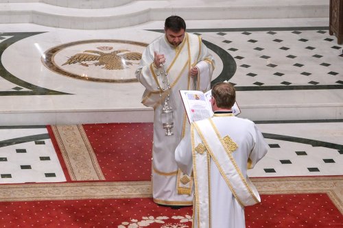 Strălucire liturgică la o biserică istorică monumentală Poza 296024