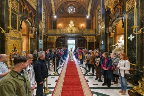 Strălucire liturgică la o biserică istorică monumentală Poza 296030