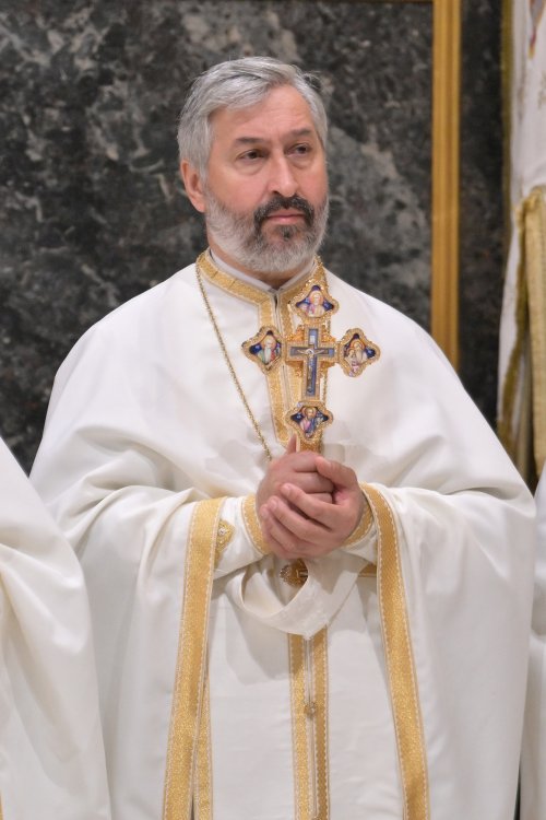 Strălucire liturgică la o biserică istorică monumentală Poza 296034