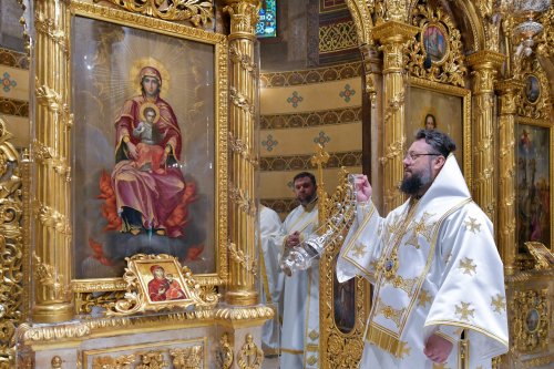 Strălucire liturgică la o biserică istorică monumentală Poza 296041