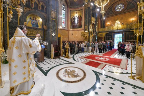 Strălucire liturgică la o biserică istorică monumentală Poza 296042