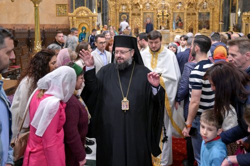 Strălucire liturgică la o biserică istorică monumentală Poza 296043