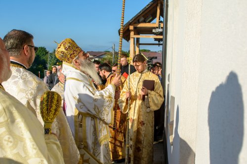 Un nou lăcaș de rugăciune închinat Sfântului Simon Zilotul, sfințit la Iași Poza 296076