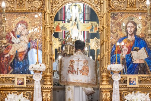 Rânduiala Privegherii pentru Sfinții Împărați la Catedrala Patriarhală Poza 296226