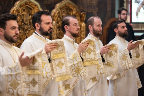 Rânduiala Privegherii pentru Sfinții Împărați la Catedrala Patriarhală Poza 296238