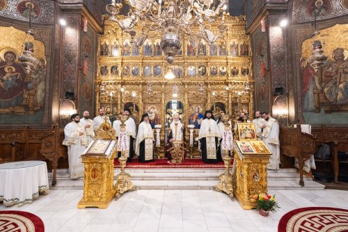 Rânduiala Privegherii pentru Sfinții Împărați la Catedrala Patriarhală Poza 296250