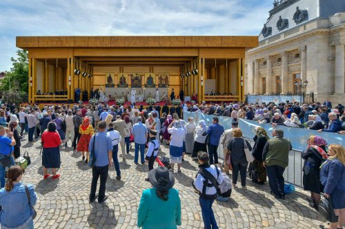 Catedrala Patriarhală și-a sărbătorit hramul istoric Poza 296582