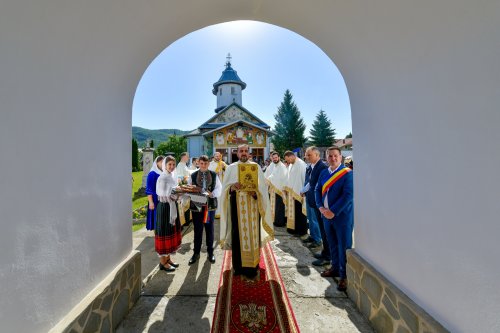 Lăcaș nou de pomenire în parohia prahoveană Homorâciu Poza 297159
